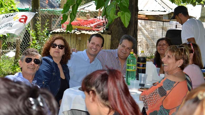 Tras renovar su banca, Trezza ratificó su compromiso con militantes