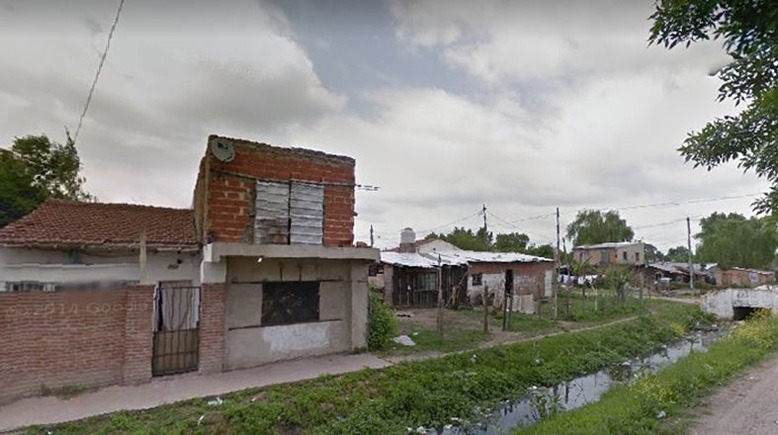 Asesinan al hermano de un futbolista en Longchamps por resistirse a un robo