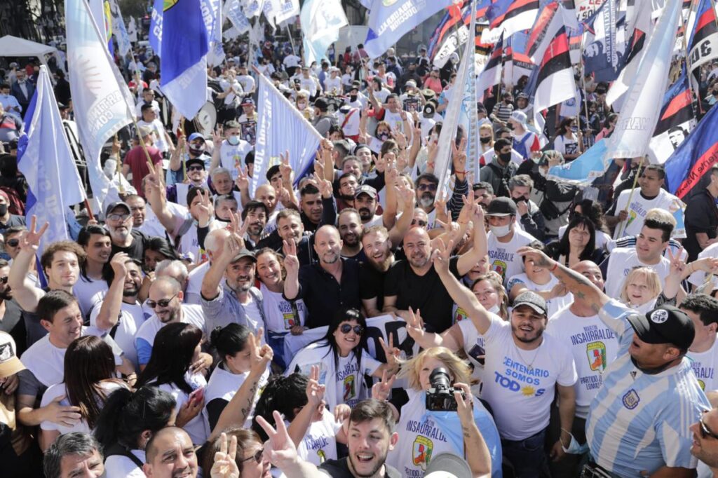 Insaurralde en Plaza de Mayo: “Con Alberto, con Cristina y con Axel reafirmamos la lealtad con nuestro pueblo”