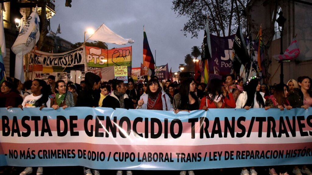 Se realiza la 7ª marcha contra los travesticidios, transfemicidos y transhomicidios