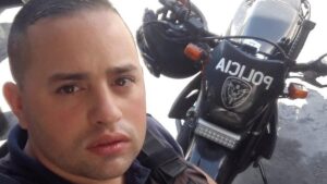 Un policía resultó gravemente herido en una persecución&hellip;