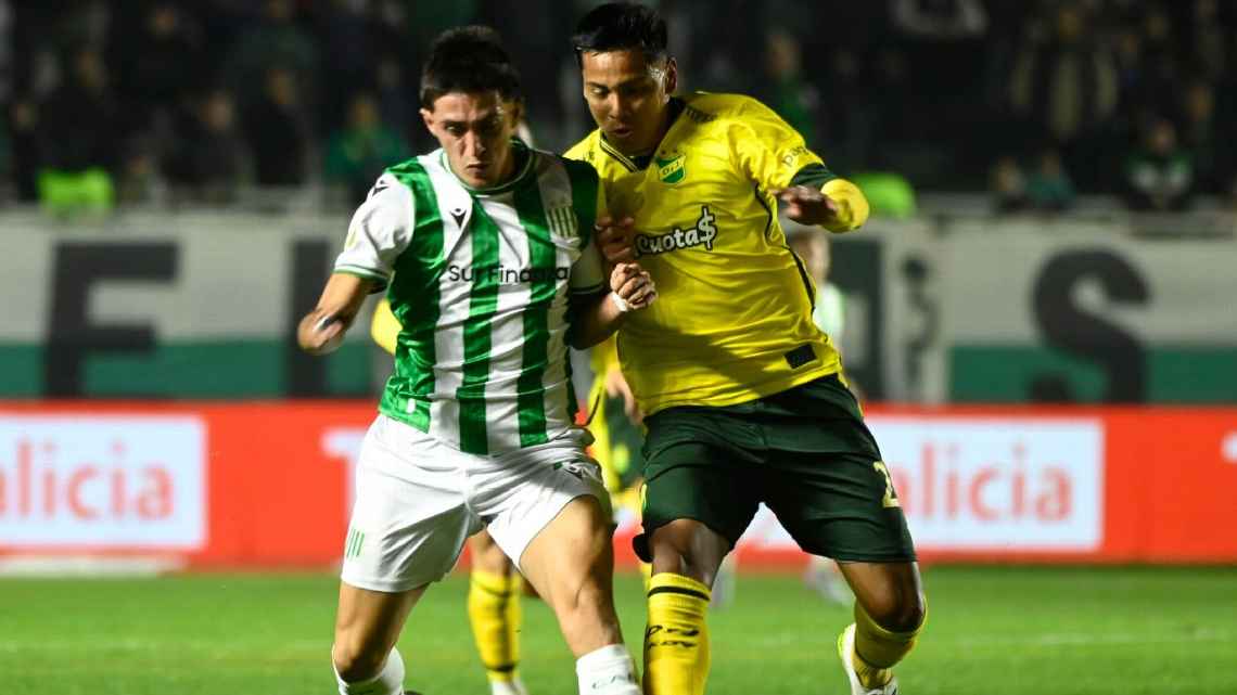 Banfield empató sin goles ante Defensa y Justicia en el debut del Clausura en el Florencio Sola