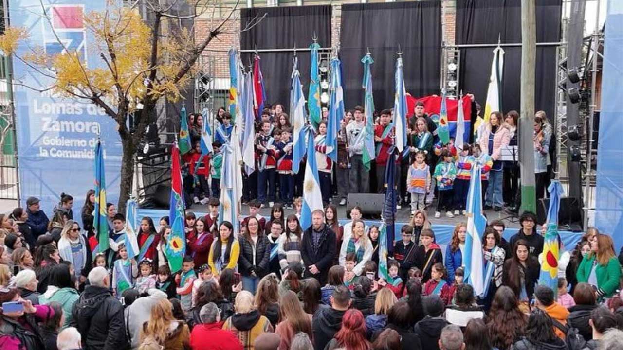 Inauguraron la remodelación de la Plaza San Martín en Turdera