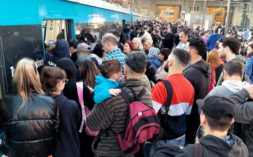 Trenes en crisis: fallas técnicas provocaron&hellip;