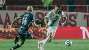 Banfield tropezó en La Paternal y llega herido&hellip;