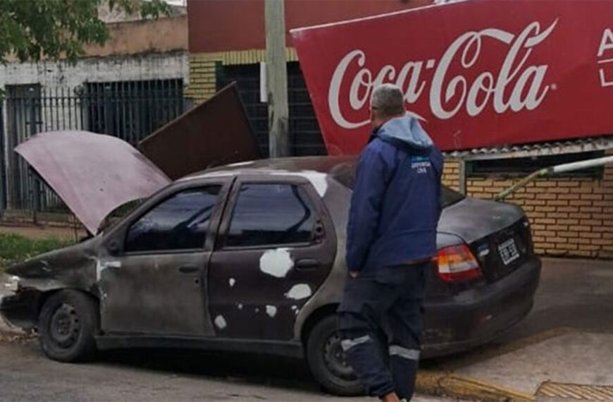 Un auto chocó contra el frente&hellip;