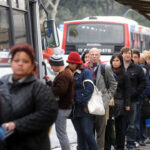Colapso en el transporte del AMBA: reducciones de servicios y alerta de paro