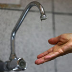 Atención vecinos: AySA informó cortes de agua y baja presión en Lomas para los próximos días