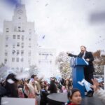 Otermín tomó la Promesa de Lealtad a la Bandera a más de 2.500 estudiantes de Lomas