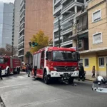 Susto en Las Lomitas: un voraz incendio en un edificio céntrico obligó a evacuar la zona de Meeks y Sixto Fernández