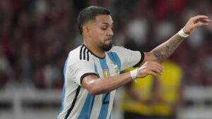 Facundo Medina: el defensor lomense será titular en&hellip;