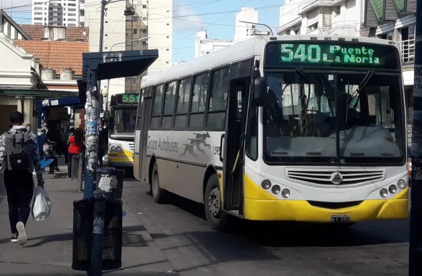 Desde hoy, el boleto de colectivo en la provincia cuesta más de $1.000