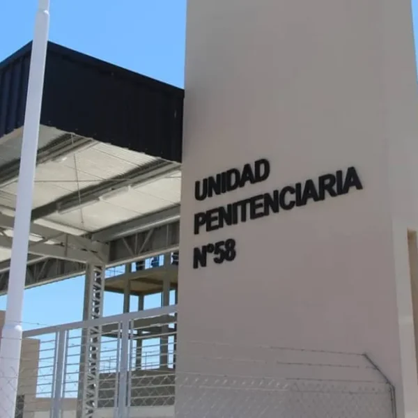 Golpe al cibercrimen: desbarataron una megabanda de extorsionadores que operaba desde cárceles de Lomas de Zamora y Florencio Varela