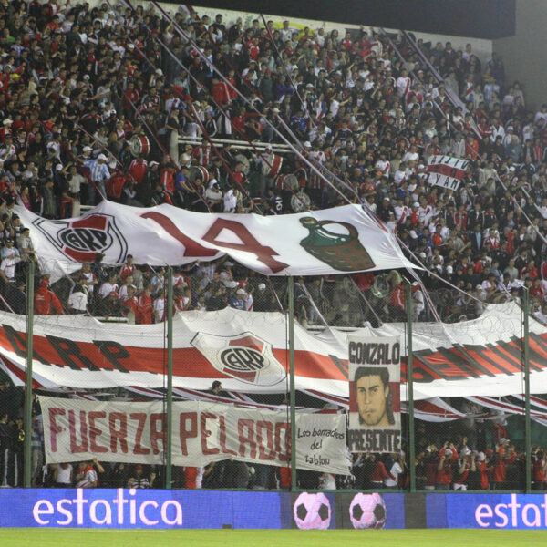 Banfield gestiona la habilitación de hinchas visitantes ante River en el Florencio Sola