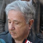Balacera frente a la residencia de Eduardo Duhalde en Lomas: motochorros hirieron a un vecino