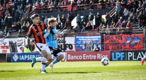 Temperley rescató un punto en Paraná con diez&hellip;