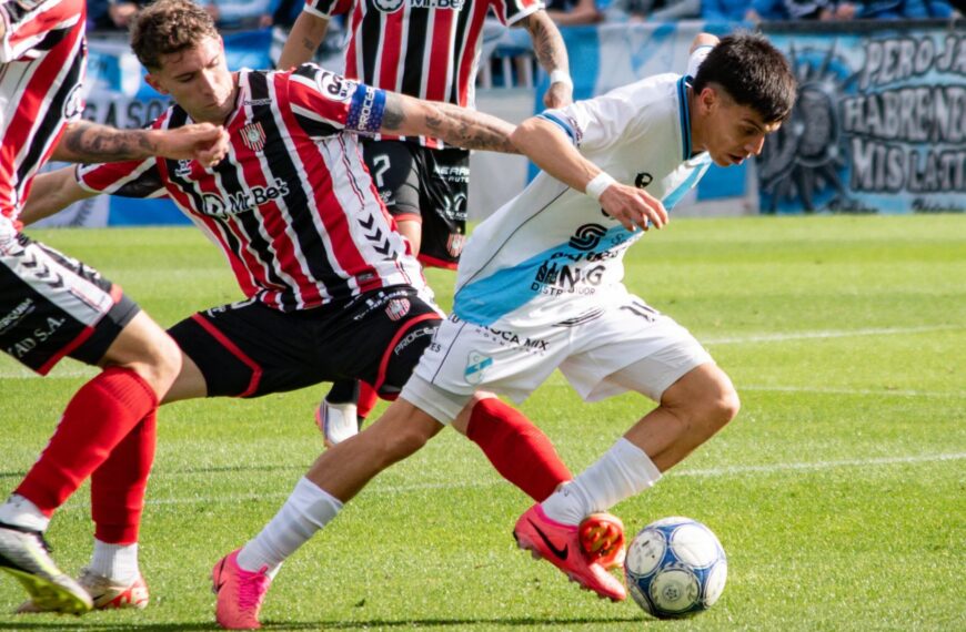 Golpe en El Beranger: Chacarita le arruinó la fiesta a Temperley con un gol agónico