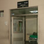Discutió con un joven, al día siguiente lo atropelló con el auto. Lucha por su vida