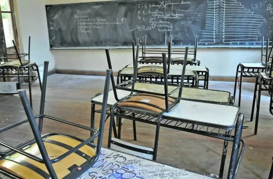 Gremios docentes disidentes vuelven al paro: habrá clases suspendidas este martes y miércoles en la provincia